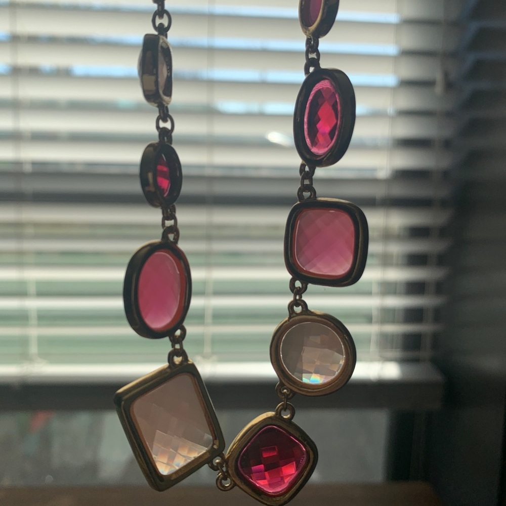 Long gold gem necklace - Picture 3 of 4